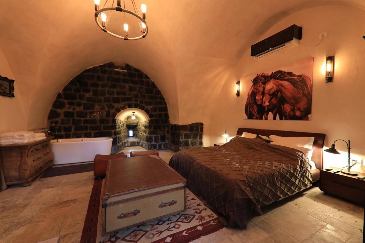 Hotel Dona Castle Tiberiade Esterno foto